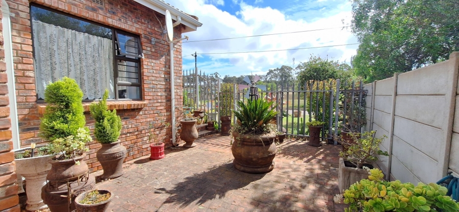3 Bedroom Property for Sale in Albertinia Western Cape